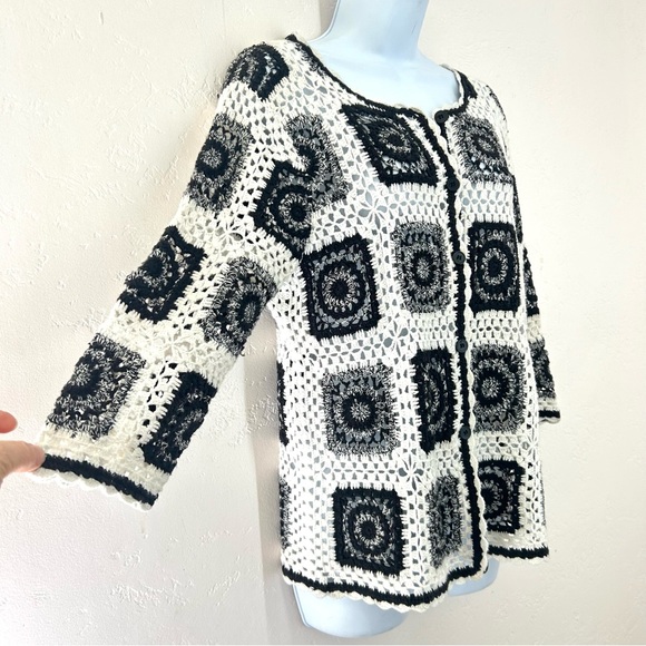 Vintage 90s Granny Square Crochet Cardigan Sweater Black White Size M Boho - Picture 5 of 10